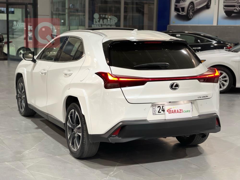 Lexus UX